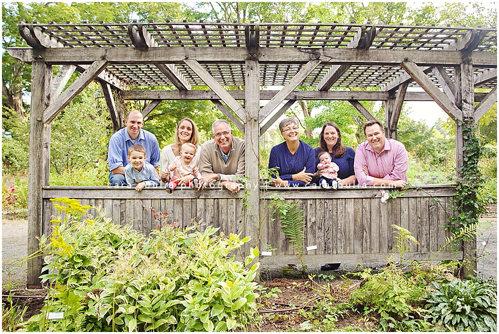 extended family photo session wellesley ma elm bank